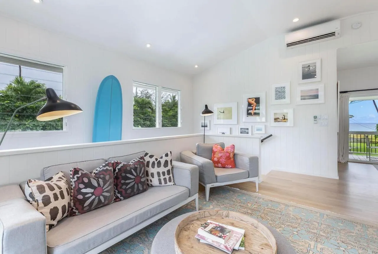 Hanalei Beachfront Cottage Home
