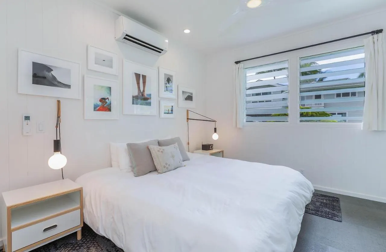 Hanalei Beachfront Cottage Home 度假居