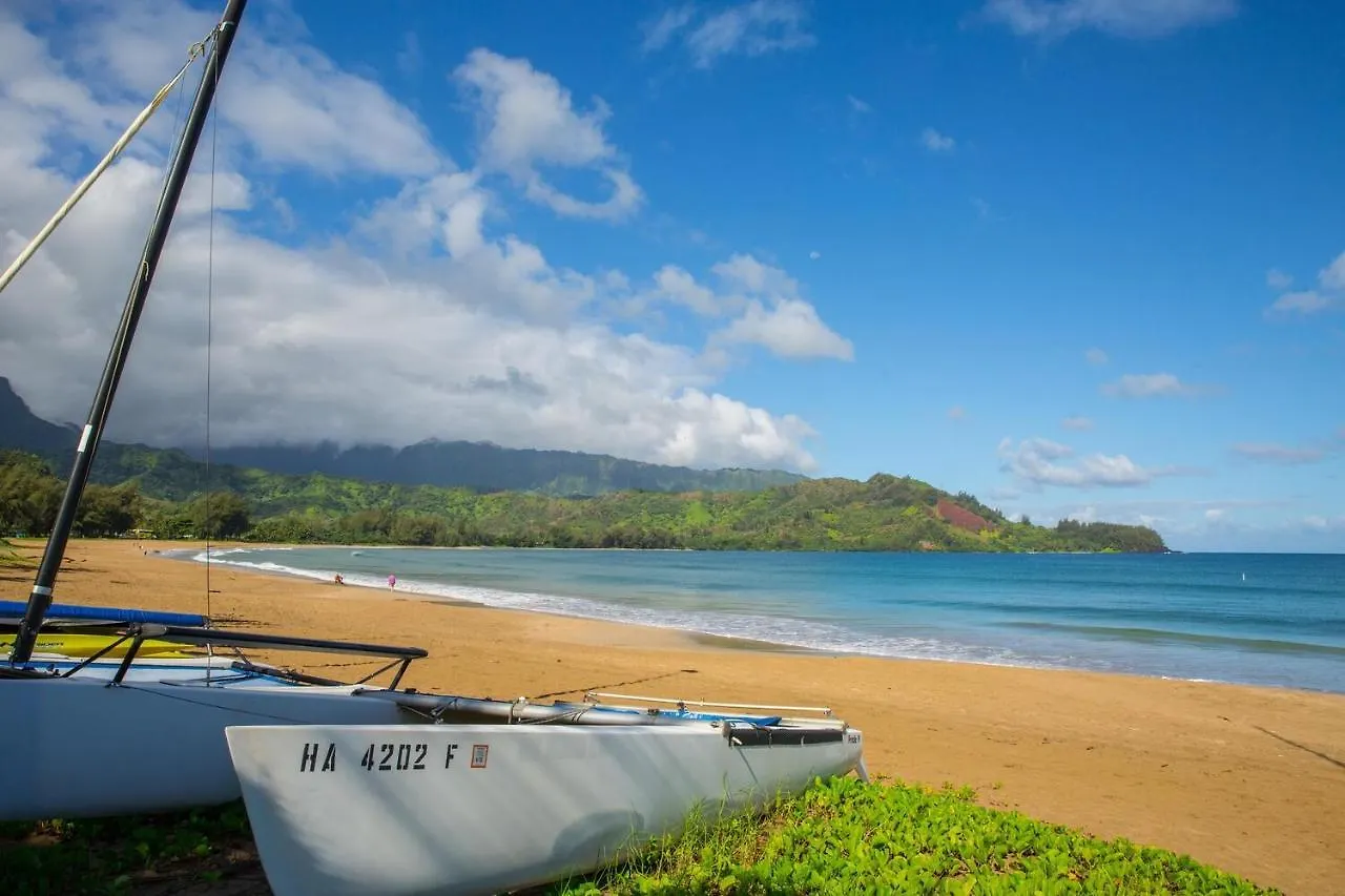 Hanalei Beachfront Cottage Home 度假居